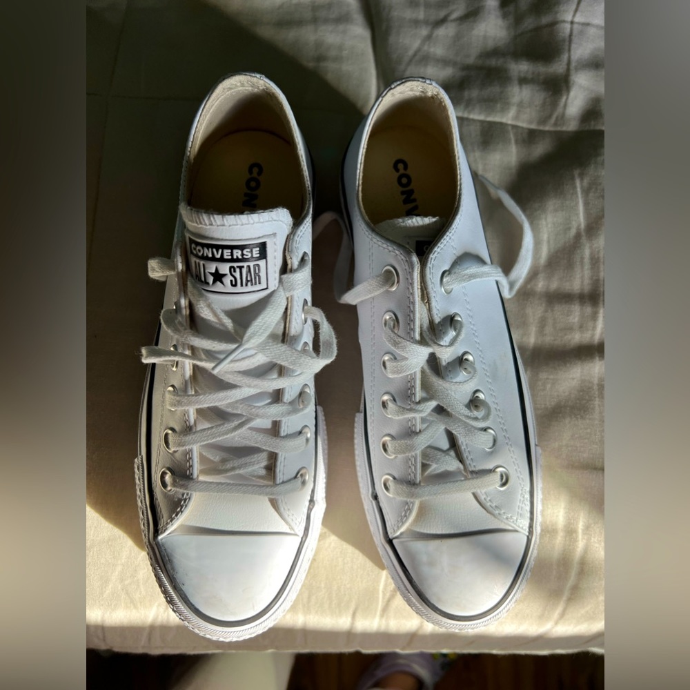 Chuck Taylor platform leather 7.5